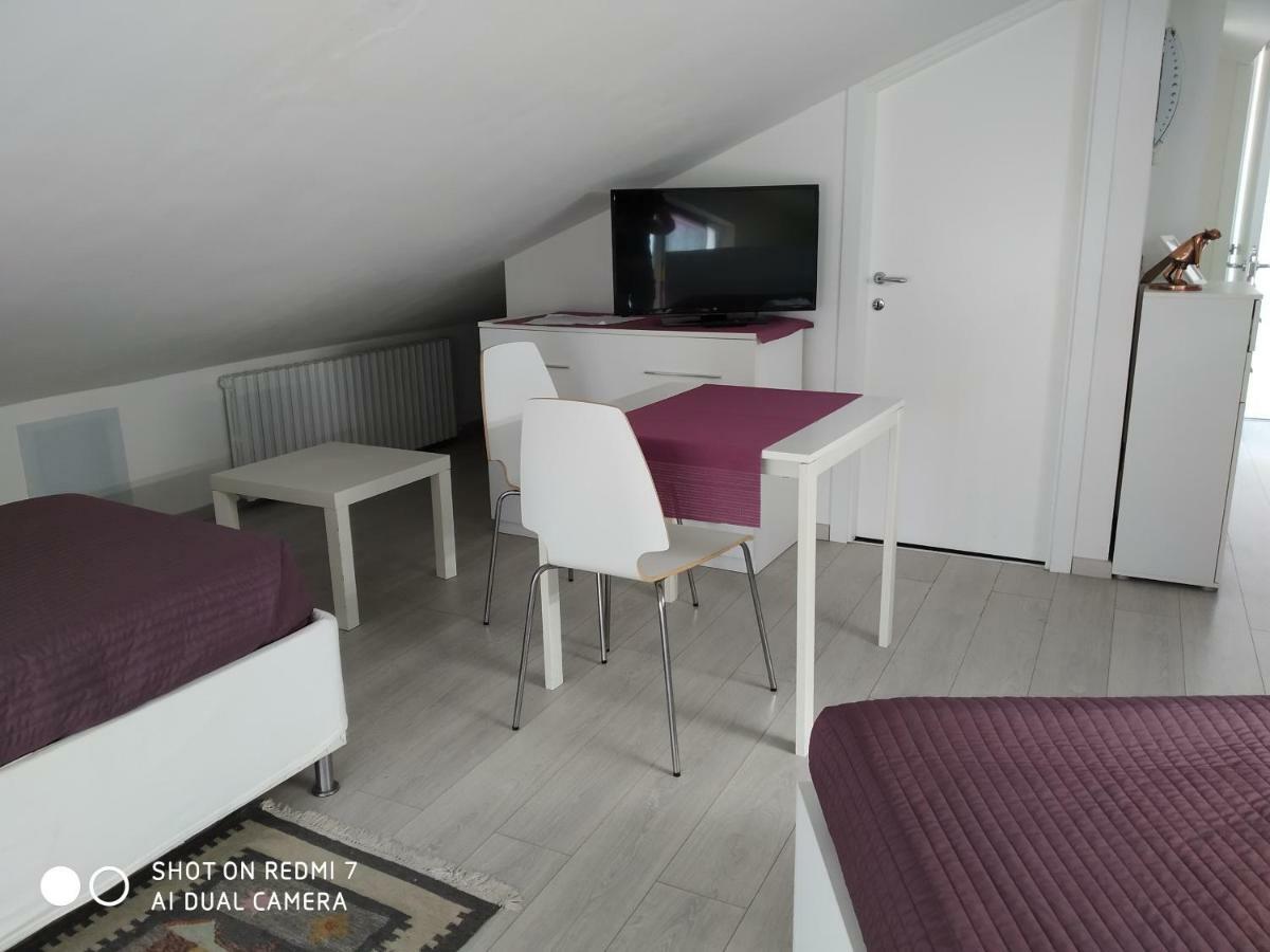 B&B Residenza Leonardo Фальконара-Мариттима Экстерьер фото